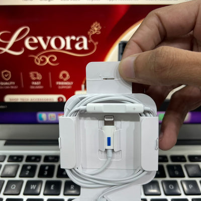 EarPods with Lightning Connector