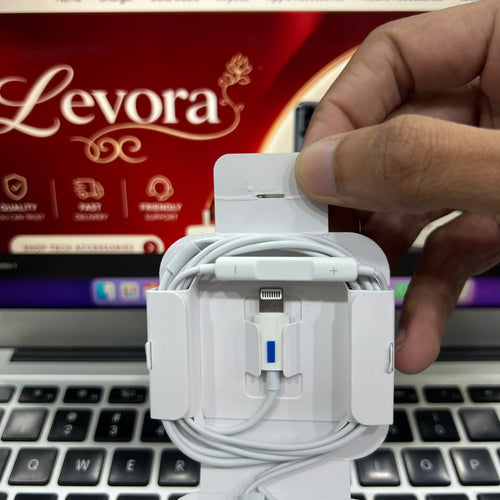 EarPods with Lightning Connector