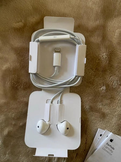 EarPods with Lightning Connector